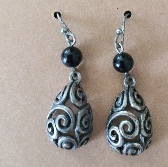 Filigree Silver Tone Drop Earrings - Picture 1 of 3